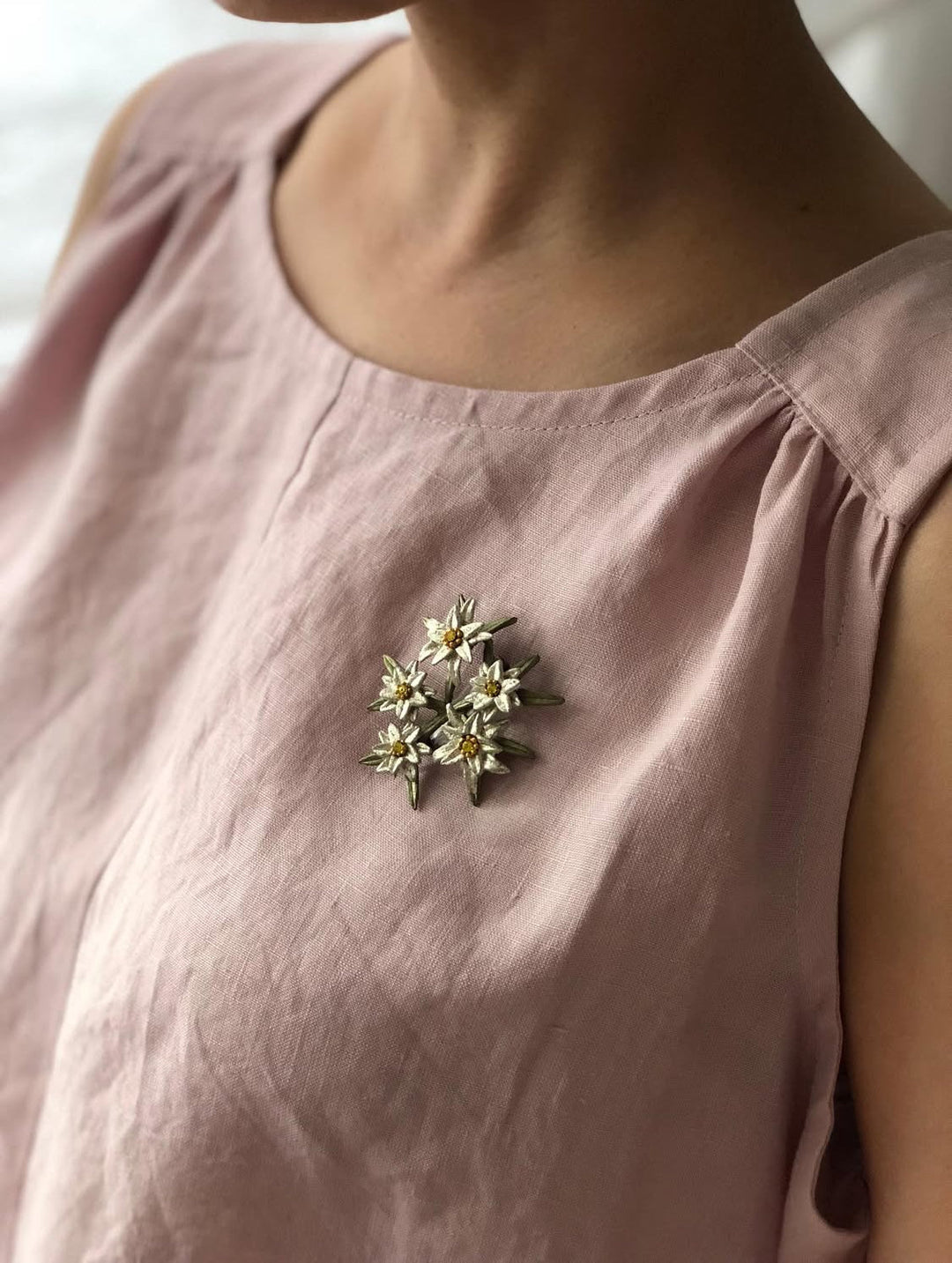 Edelweiss Brooch - Greet Mi