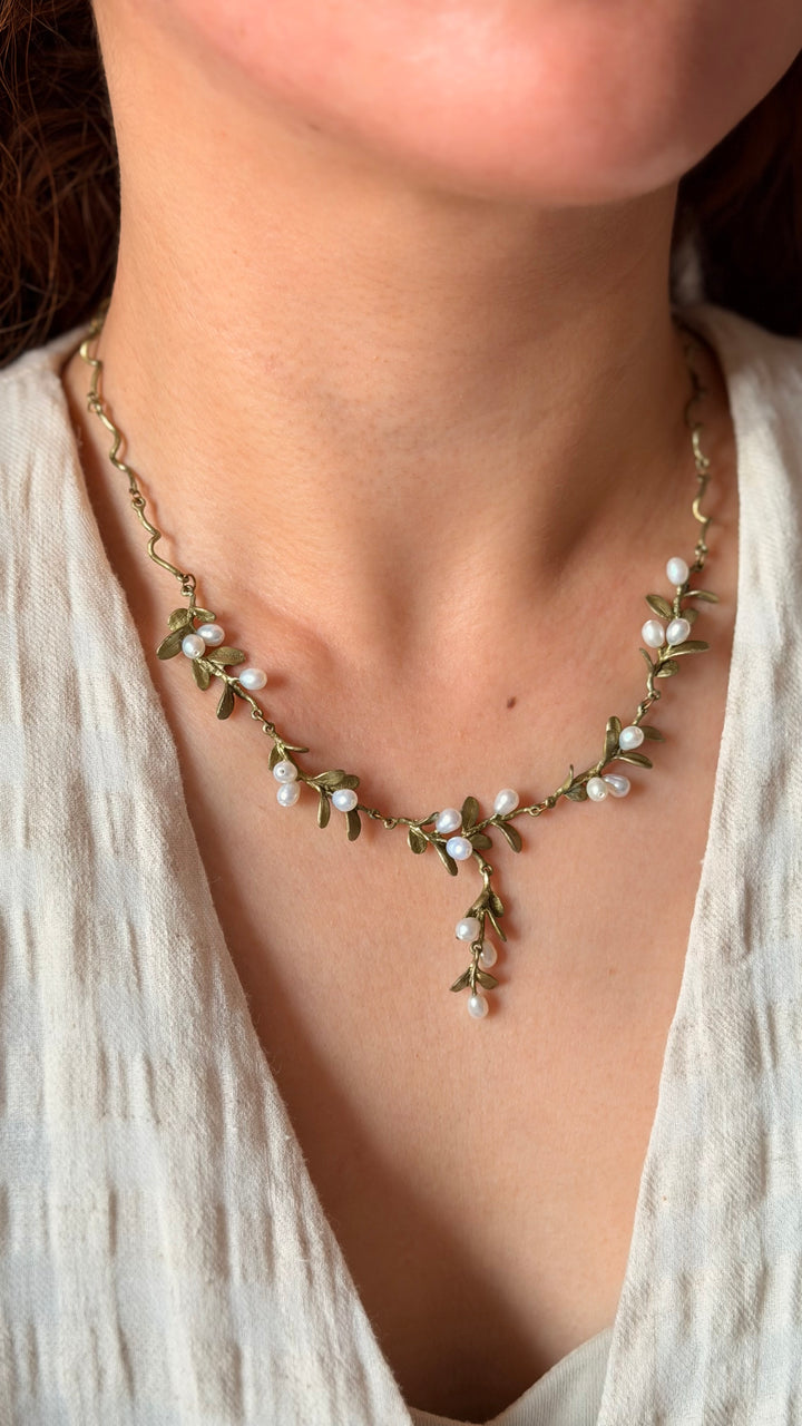 Boxwood Necklace - Twigs