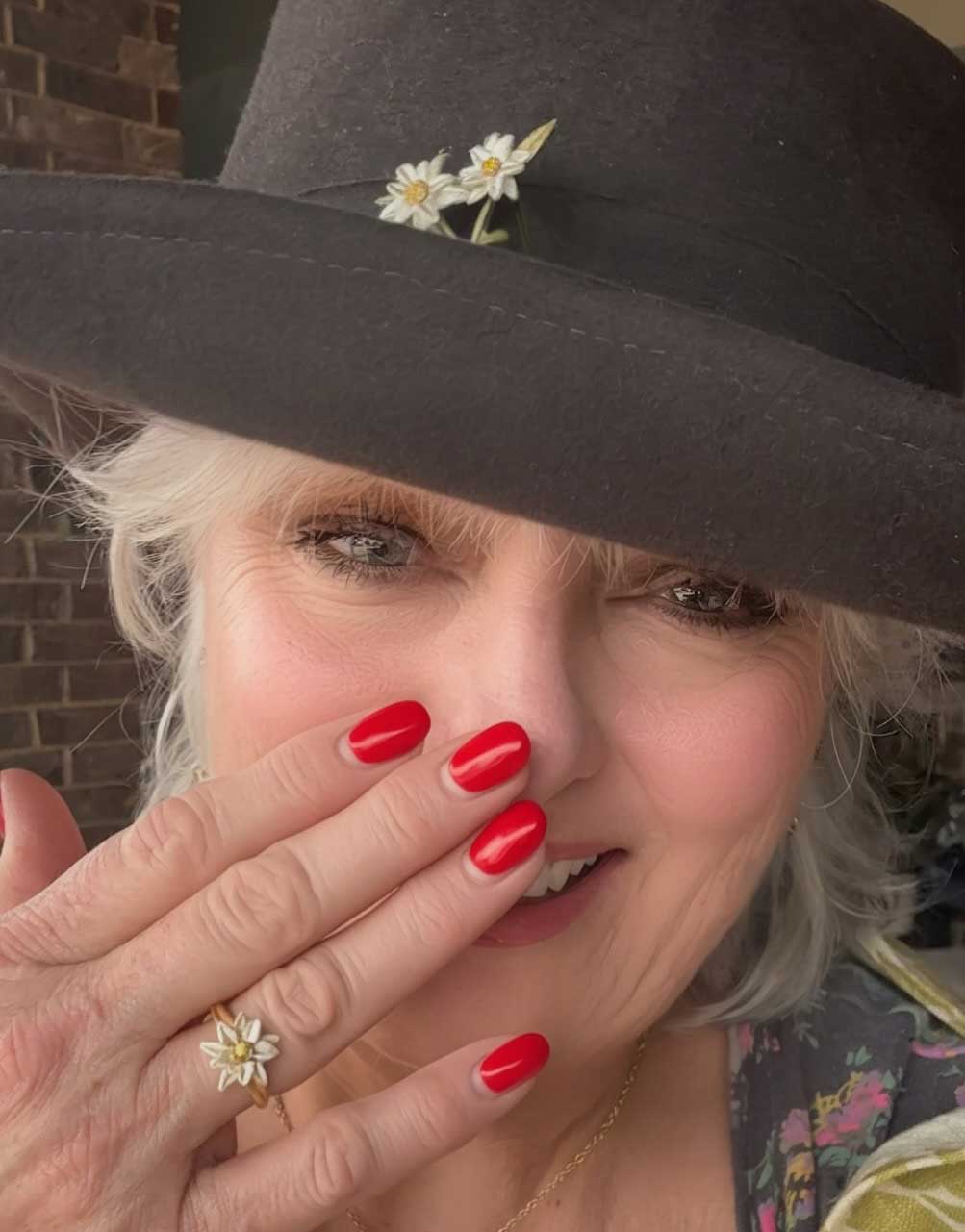 Edelweiss Ring - Blossom of Snow