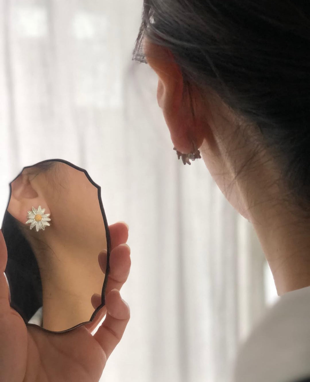 Daisy Earrings - Clip