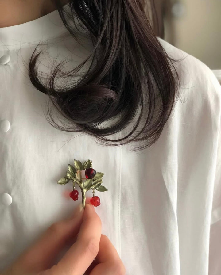 Delicious Apple Brooch - 3-Drop