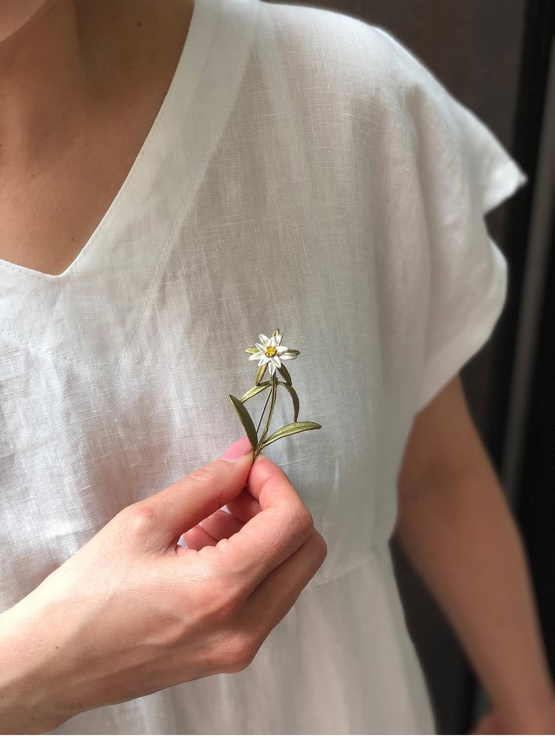 Edelweiss Brooch - Grow – Michael Michaud Jewellery Japan