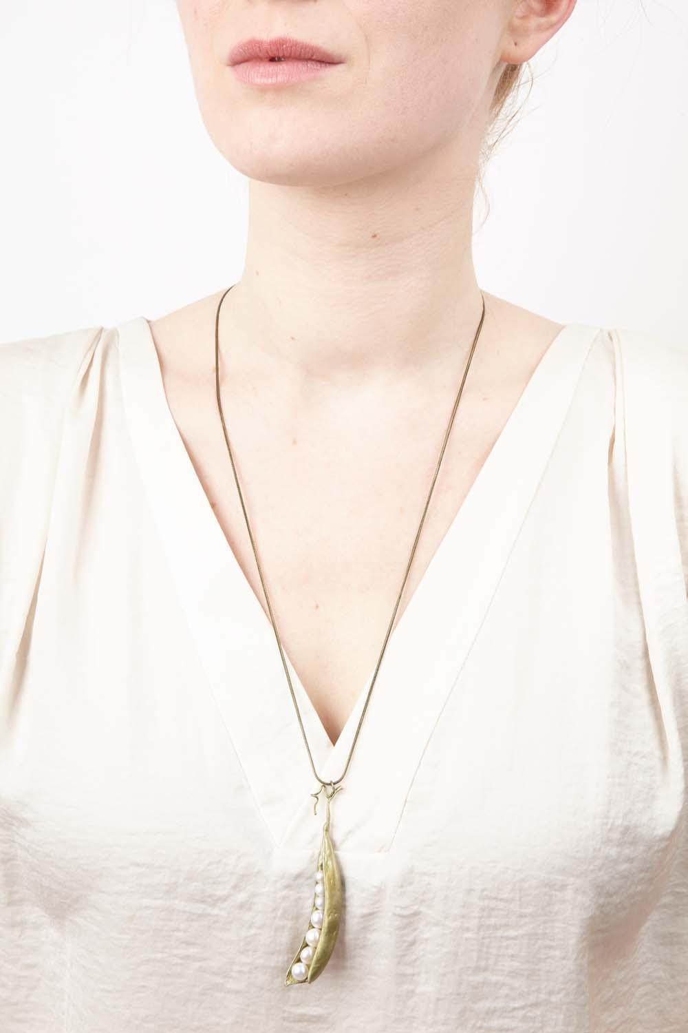 Pea Pod Pendant - 7 Pearls - Michael Michaud Jewellery