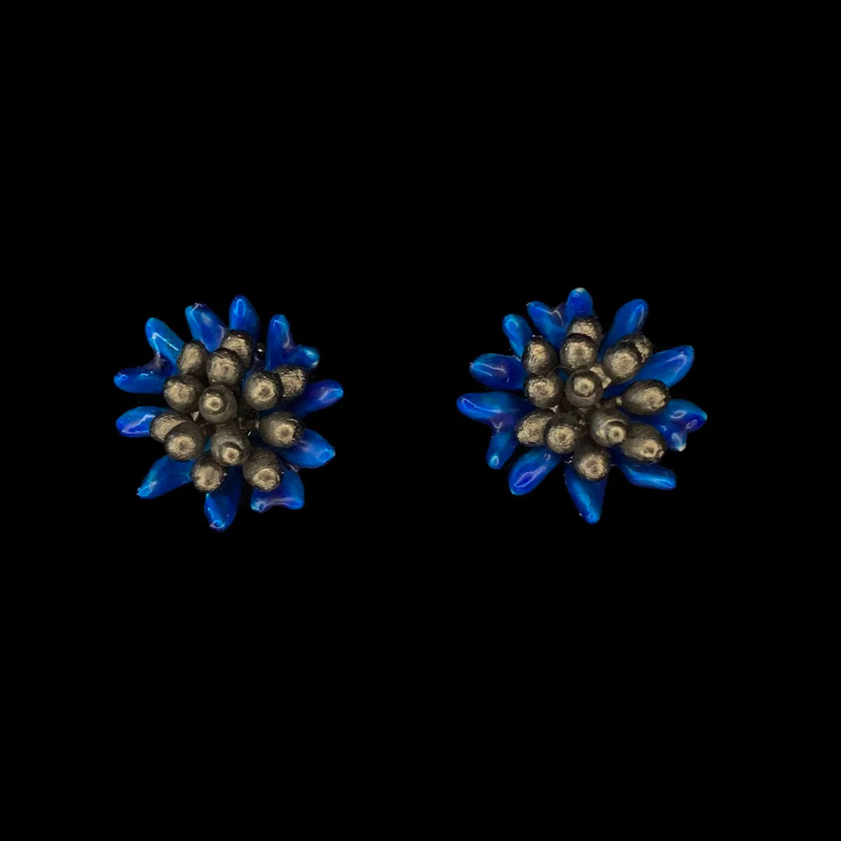 ヤグルマギクのピアス / Blue Cornflower Earrings