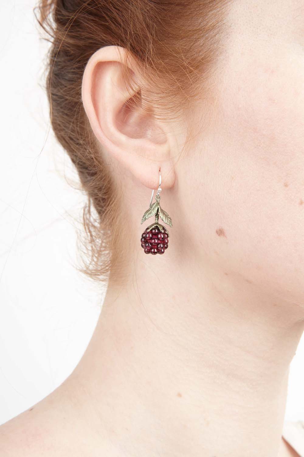 ラズベリーのピアス - ワイヤードロップ / Raspberry Earrings - Wire Drop